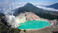 Pesona Gunung Ijen: Keajaiban Alam dengan Api Biru yang Mendunia